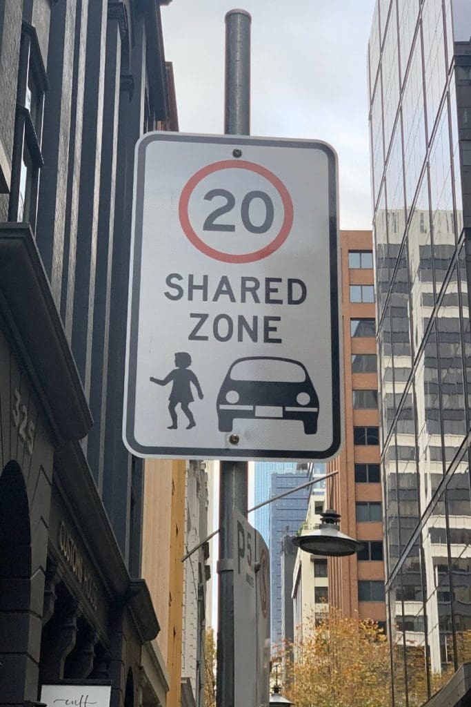 20kph Shared Zone sign