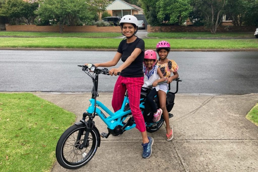 Lady and kids on Lug & Carrie Ecargo Bike
