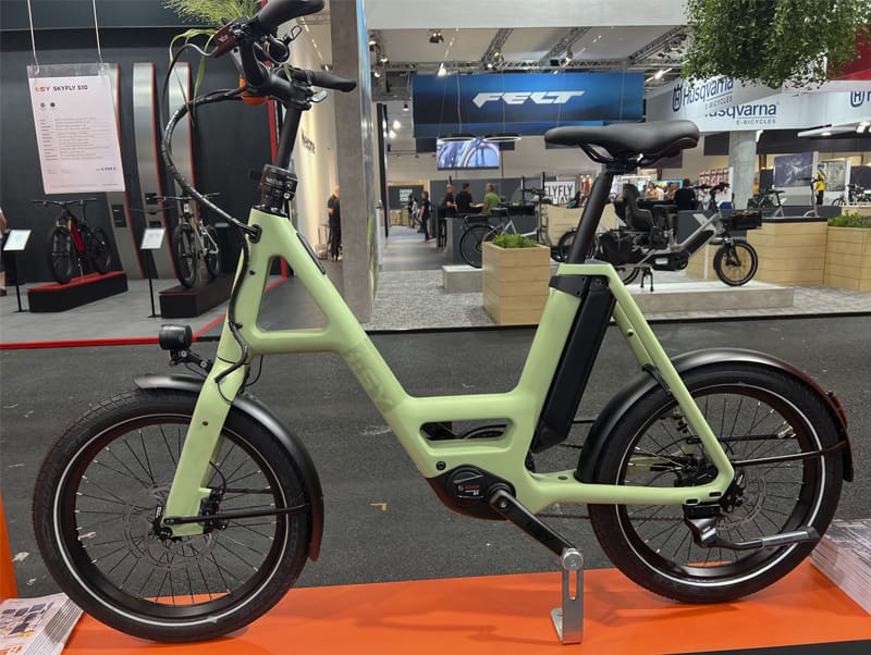 i:SY ebike on a stand at expo
